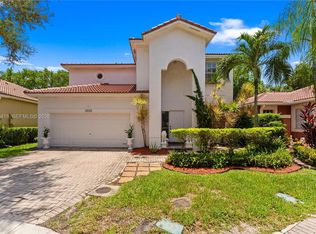Emerald Courts - Opal Cre, Weston, FL 33331