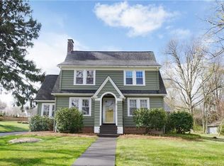 13 Bartlett St, Portland, CT 06480