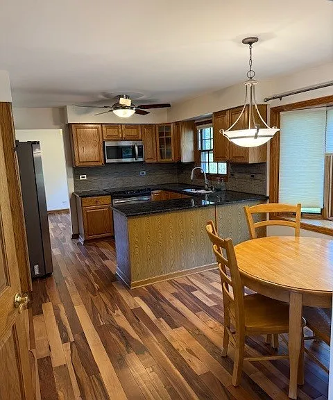 102 N Stauffer Dr — Photo 3