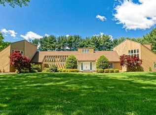 28 Ladwood Dr, Holmdel, NJ 07733