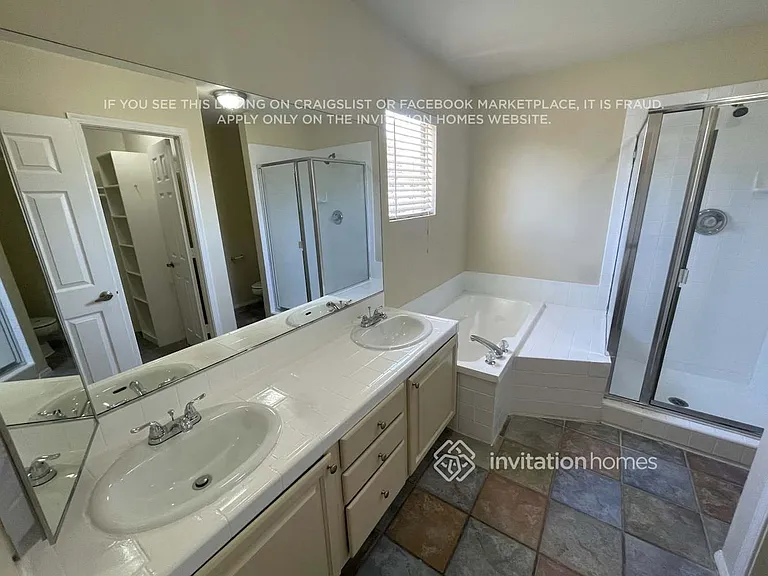 2017 E Marquette Dr — Photo 16