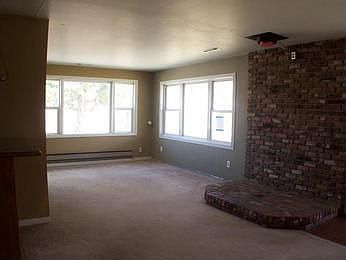 4th image of 3035 White Pine Dr
