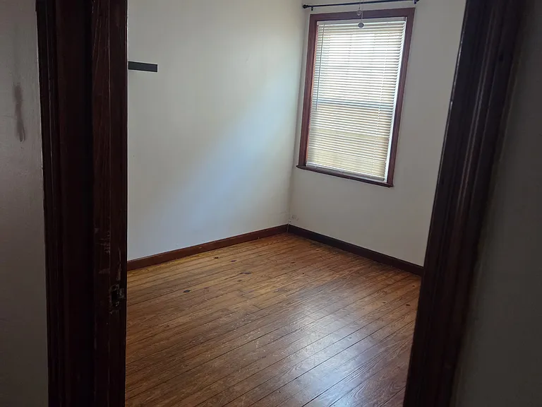 603 Teetshorn St #B — Photo 3