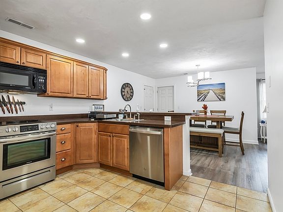 4th image of 34 Venice Rd