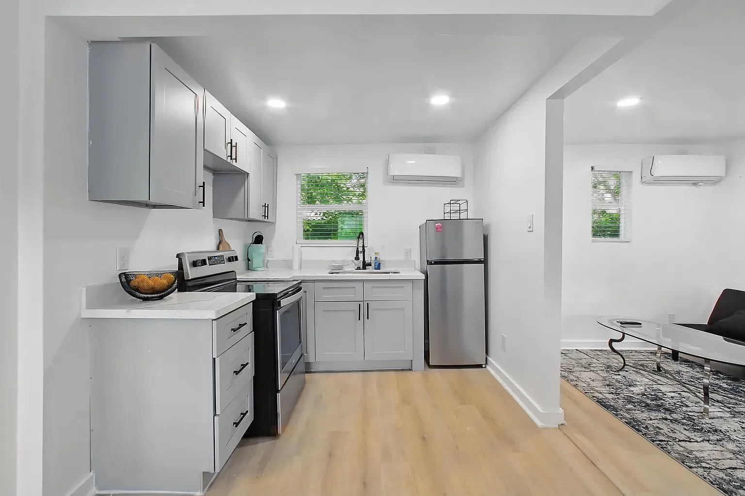 2 bed, 900 sqft, $2,000 — Photo 4