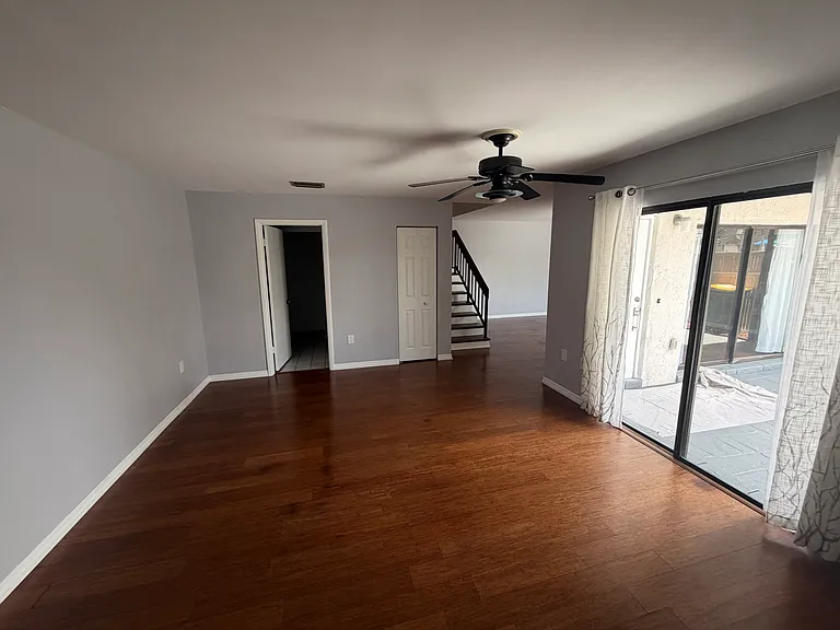 152 Lake Point Ln #152 — Photo 8