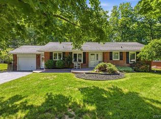 54 Faahs Dr, Orchard Park, NY 14127