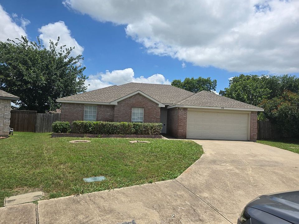 1st image of 1512 Parrot Ct