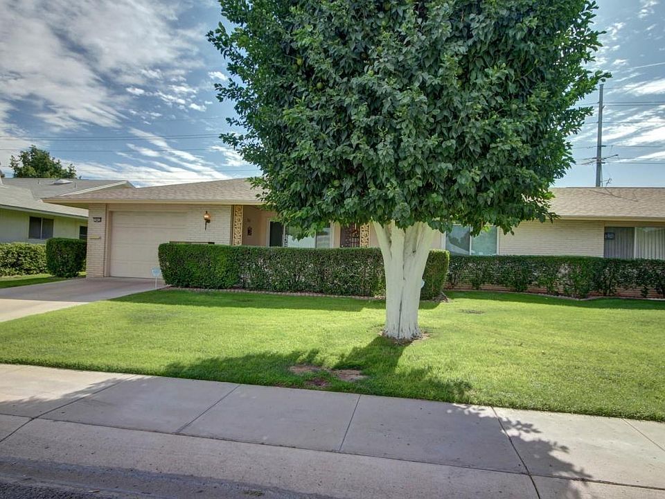 1st image of 10833 W Caron Dr