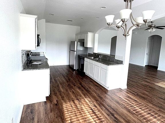 2nd image of 1549 Portofino Dr