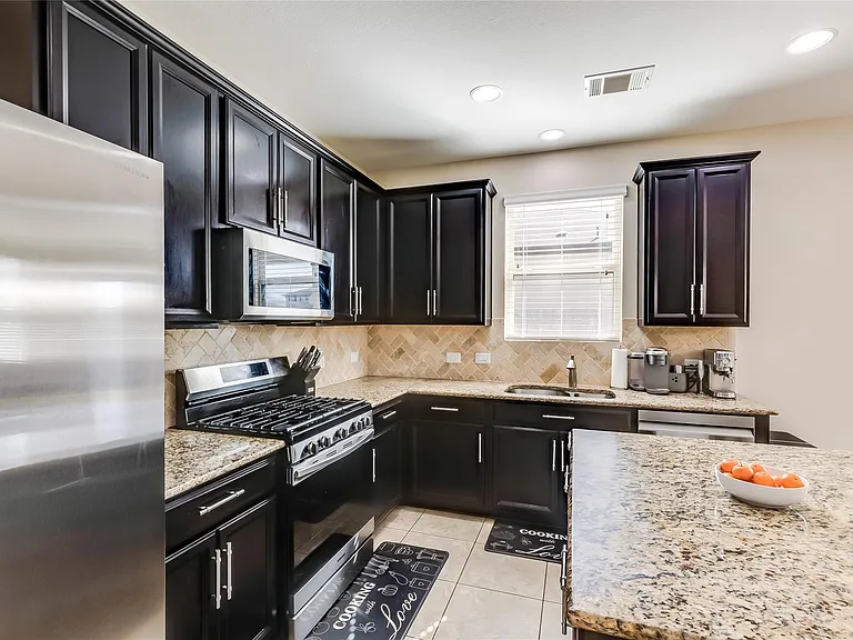 5745 Porano Cir — Photo 12