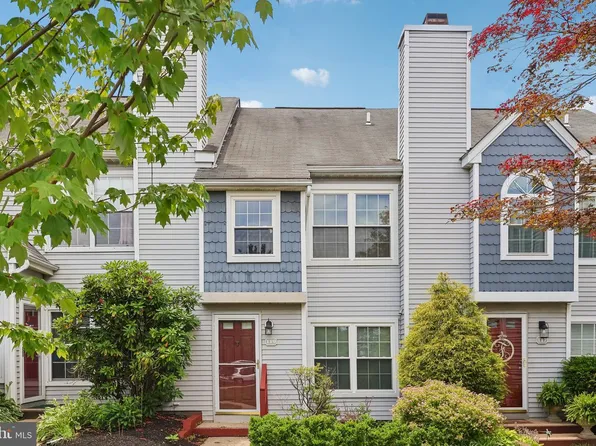 119 Macintosh Ct, Horsham, PA 19044
