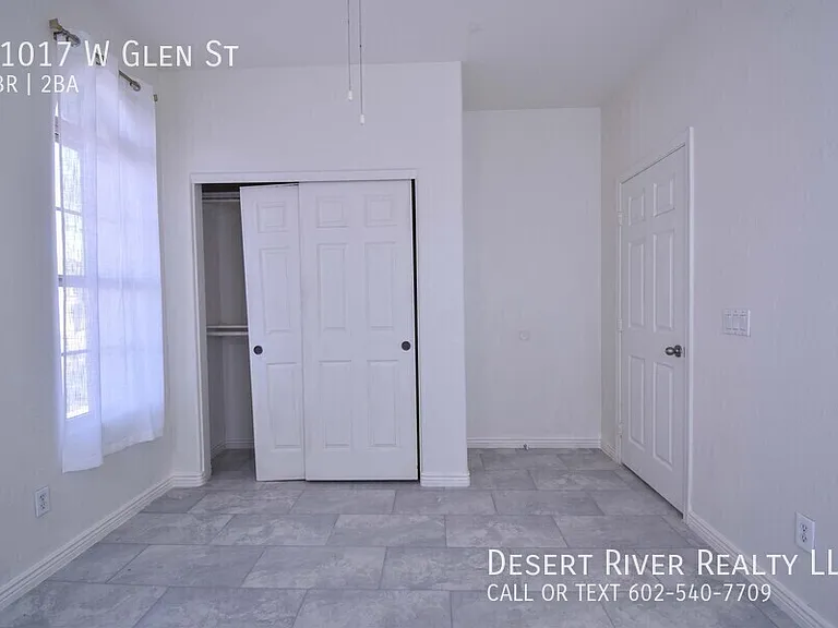 21017 W Glen St — Photo 4