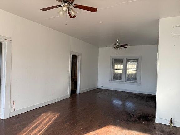 5th image of 110 Adams St