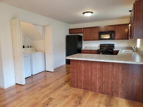 5th image of 752 Oak Leaf Ln