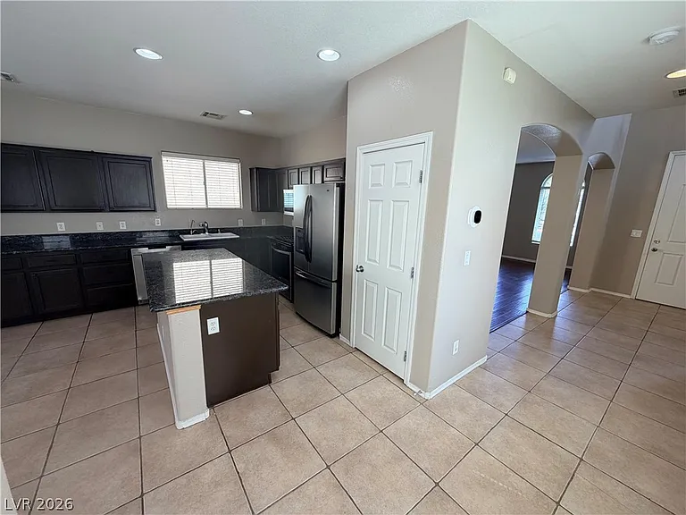 4320 Laguna Garden Ave — Photo 13