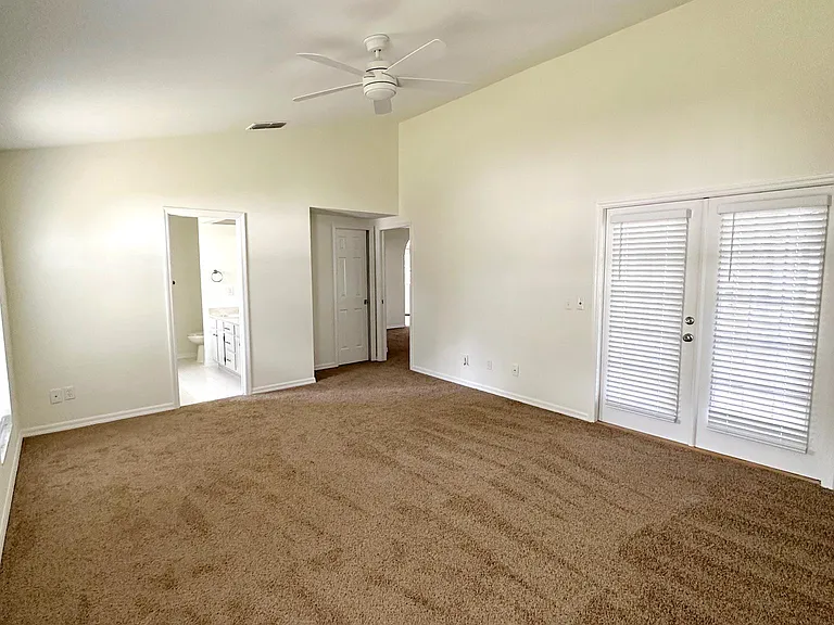 2018 Heatheroak Dr — Photo 12