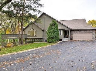 N75W13788 Appleton Ave, Menomonee Falls, WI 53051