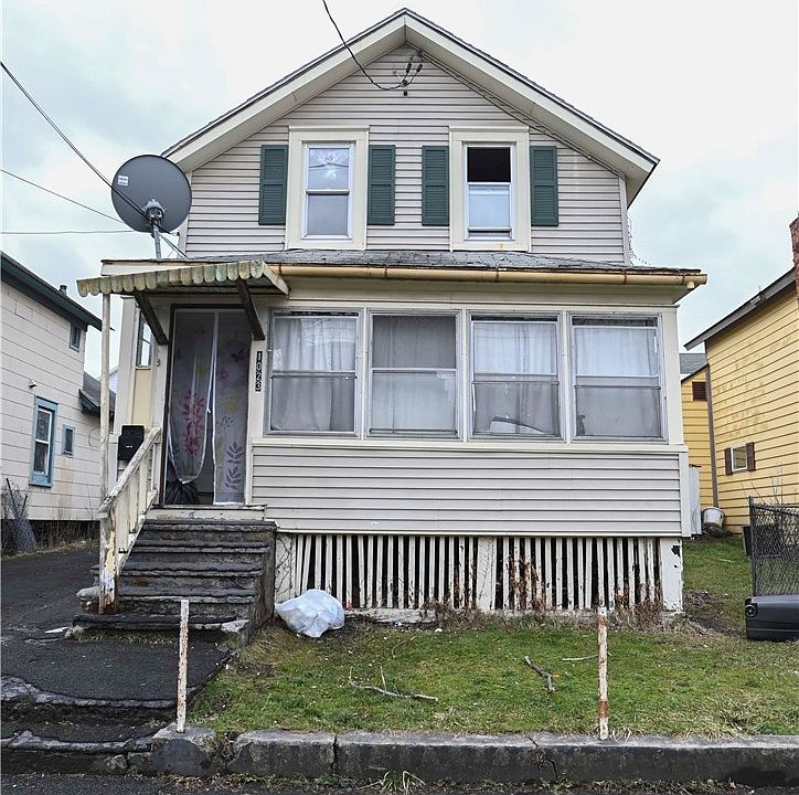1st image of 1023 Emerson Ave