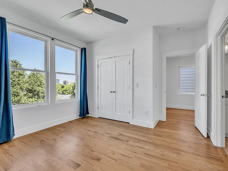 1016B 13th Ave S — Photo 32