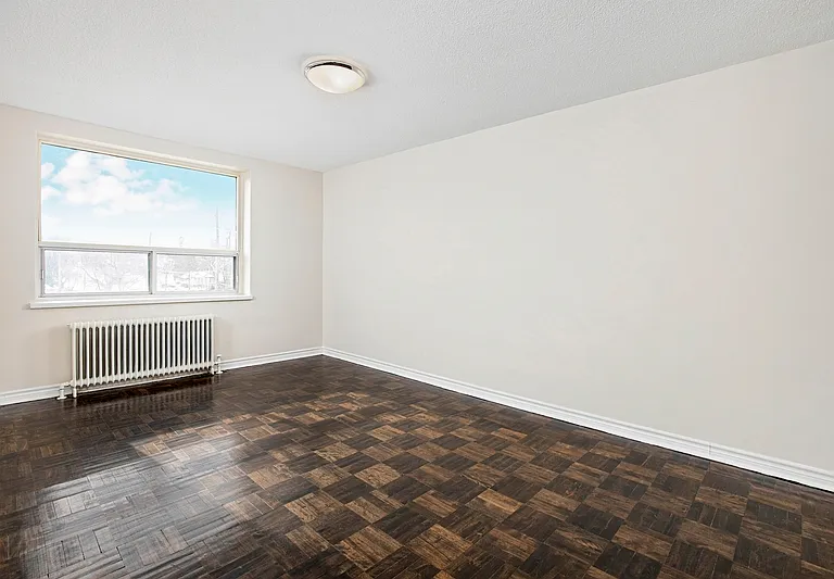 3111 Eglinton Ave E — Photo 11
