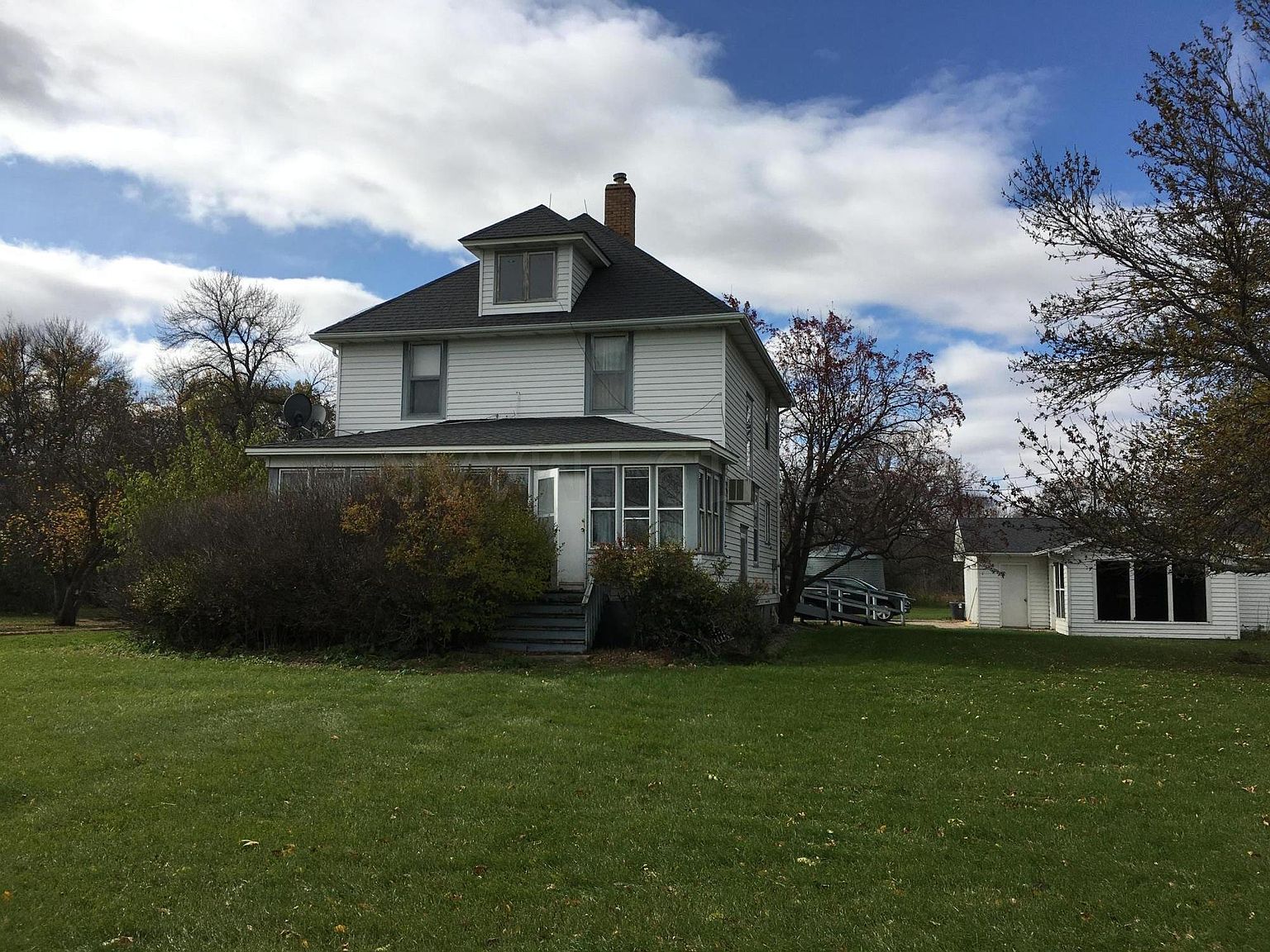 7645 180th Ave SE, Wahpeton, ND 58075 | Zillow