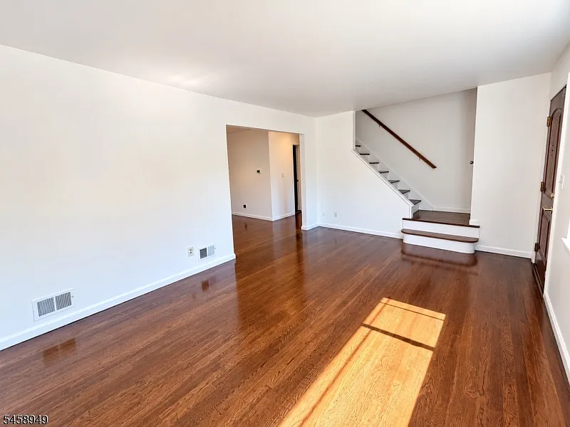 4 bed, 2.0 bath, $4,200 — Photo 3
