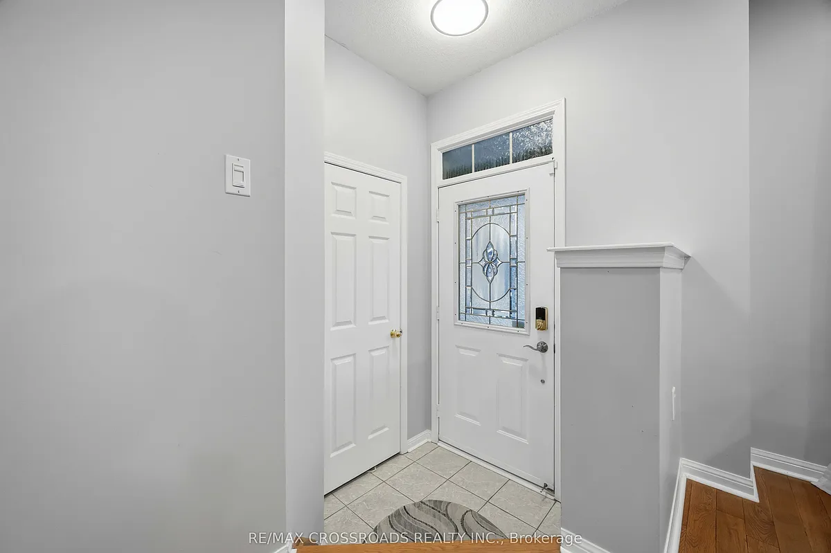 Building Photo - 56 Torr Ln