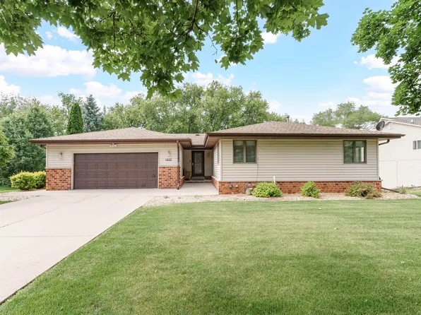 915 Nelson Ave, Milton, WI 53563