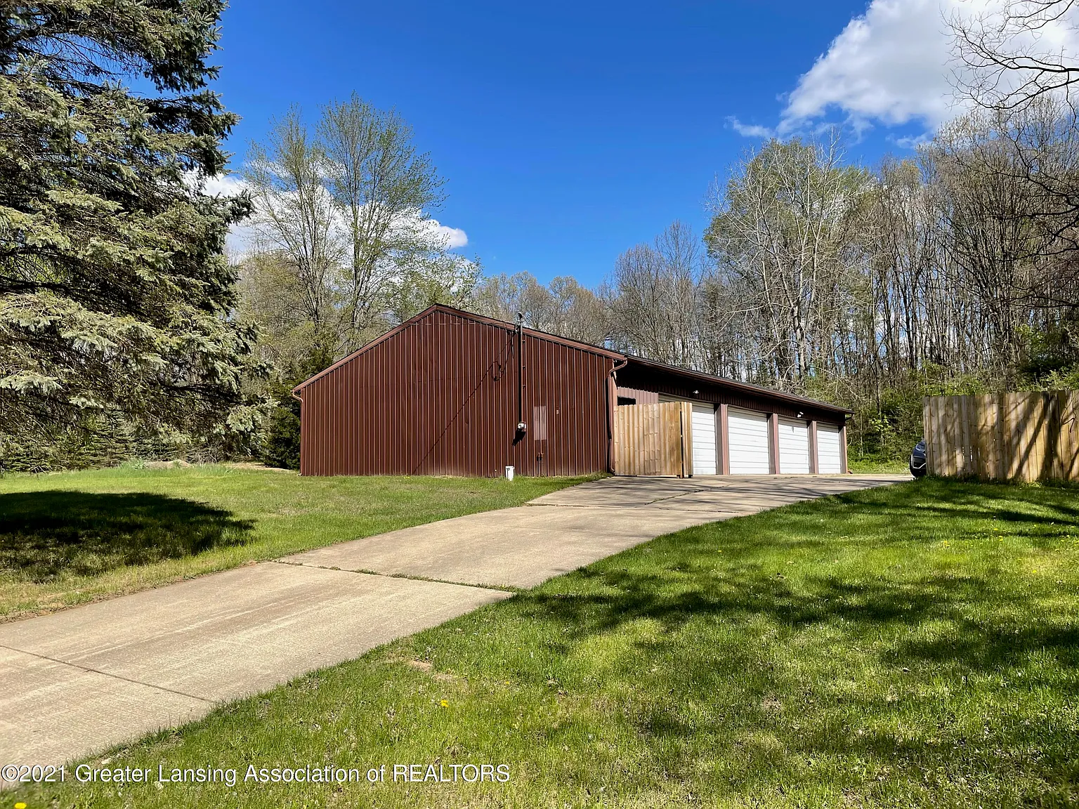 274 McAllister Rd photo 1