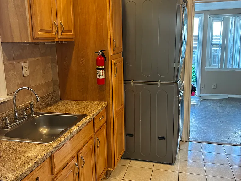 314 Pearsall Ave #1 — Photo 16