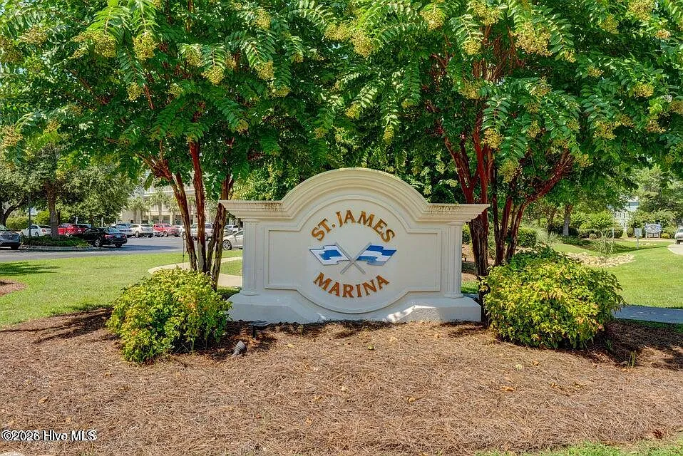 1 bed, 1.0 bath, $1,100 — Photo 2