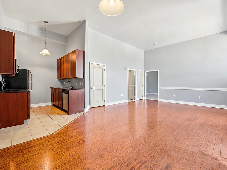 171 Grape St — Photo 6