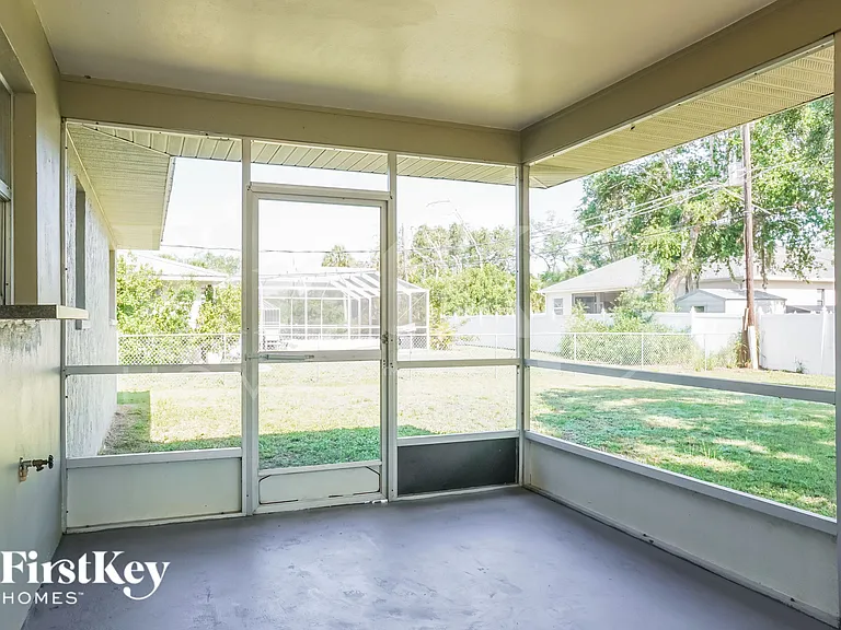 14500 Ransom Ave — Photo 9