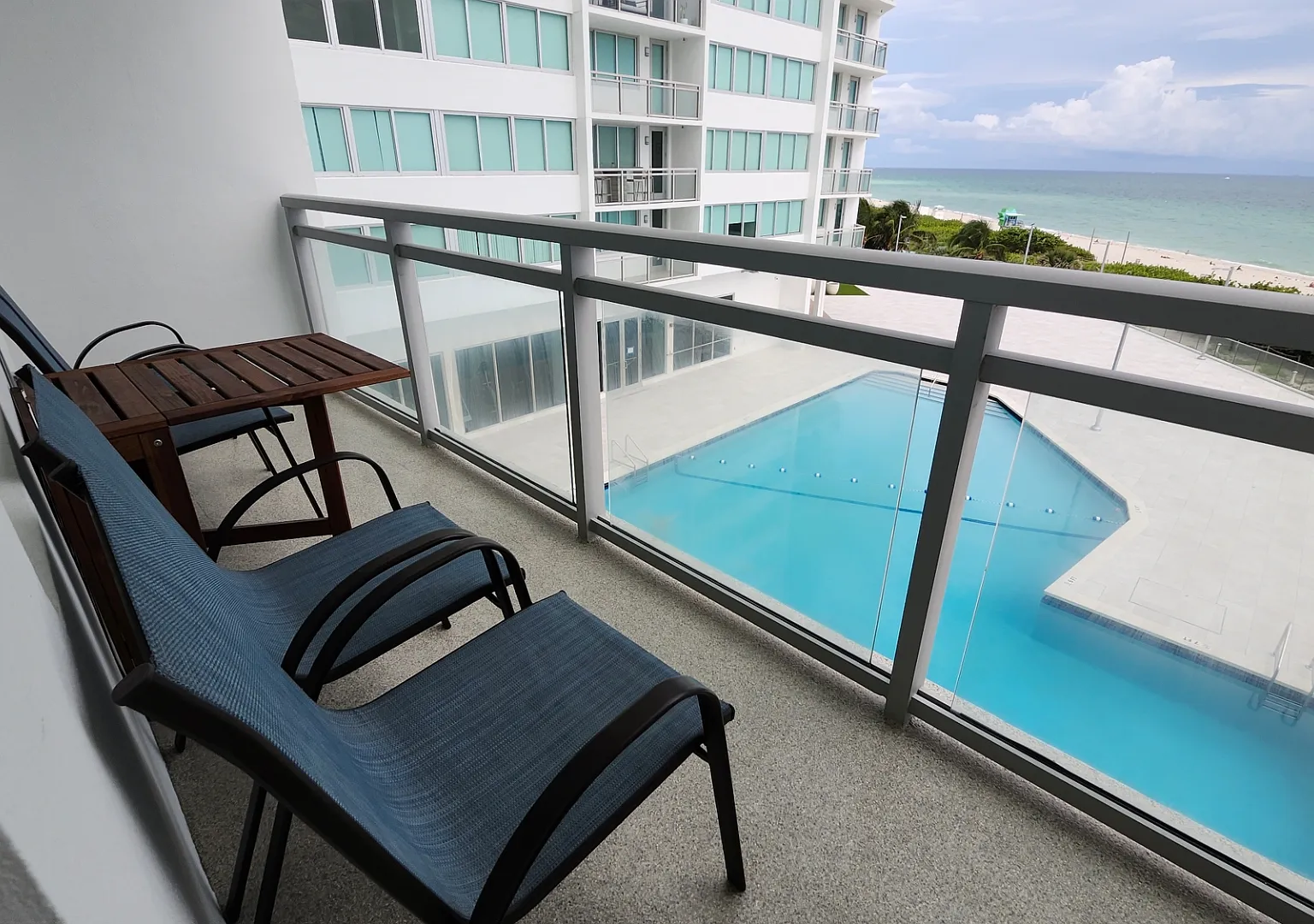 1 bed, 1010 sqft, $3,000 — Photo 2
