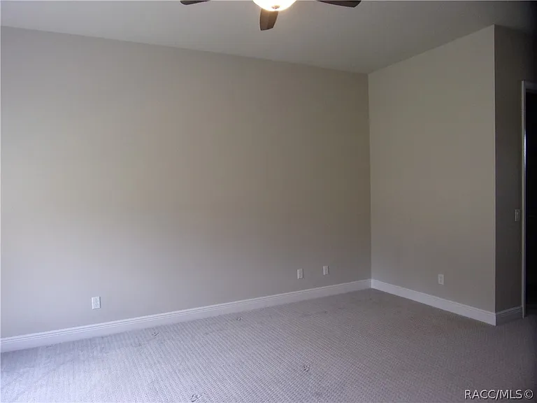 248 E Cumberland Ct — Photo 15