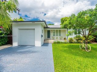 1749 Bay Dr, Miami Beach, FL 33141