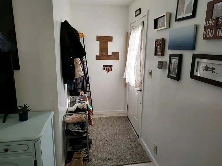 2135 Felt St — Photo 2