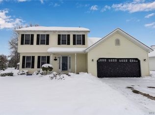 3310 Blossom Ln, North Tonawanda, NY
