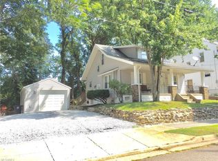 613 Villa Ave, Akron, OH 44310