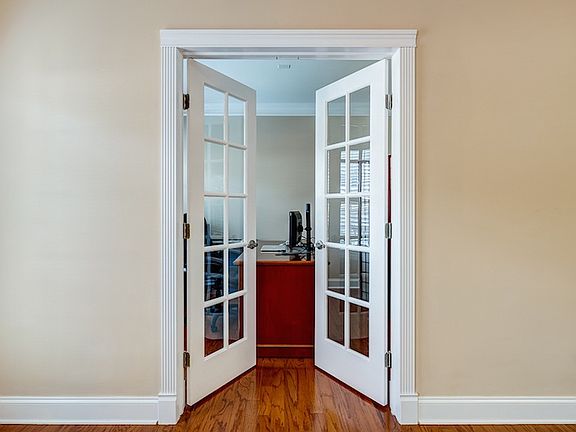 4th image of 3427 Lockmed Dr
