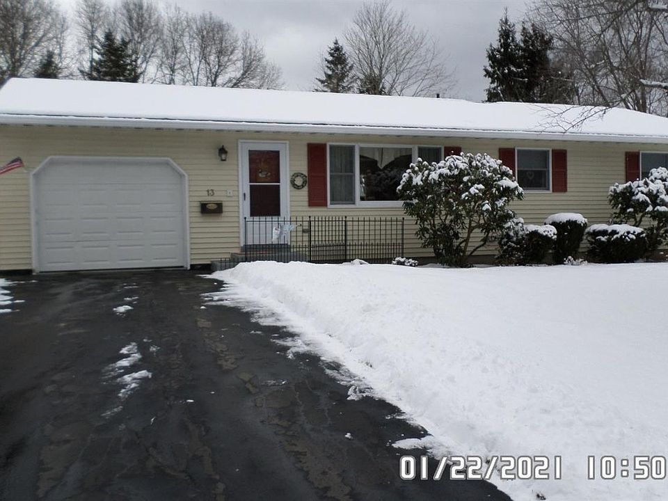 1st image of 13 Mountainview Dr