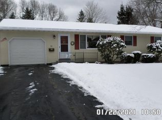 13 Mountainview Dr, Oneonta, NY 13820