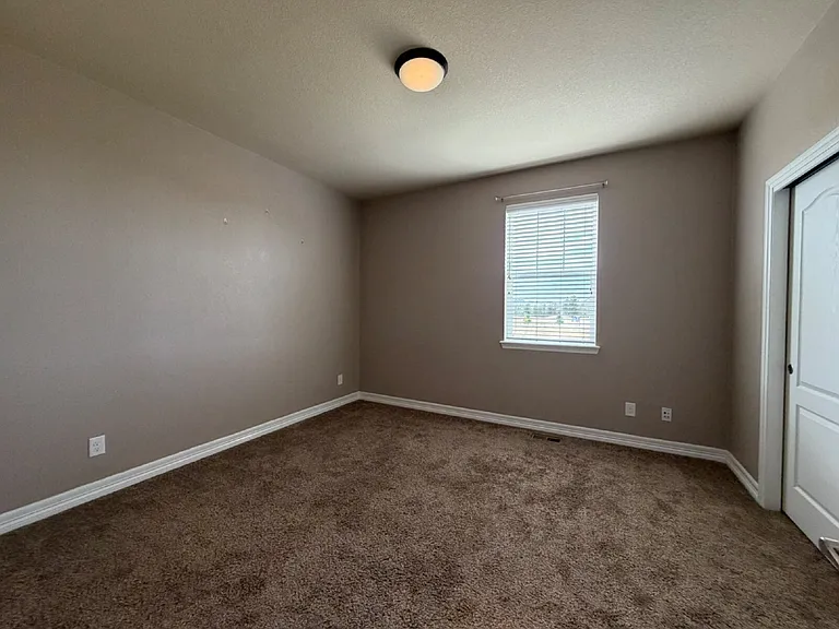 8229 S Country Club Pkwy — Photo 15
