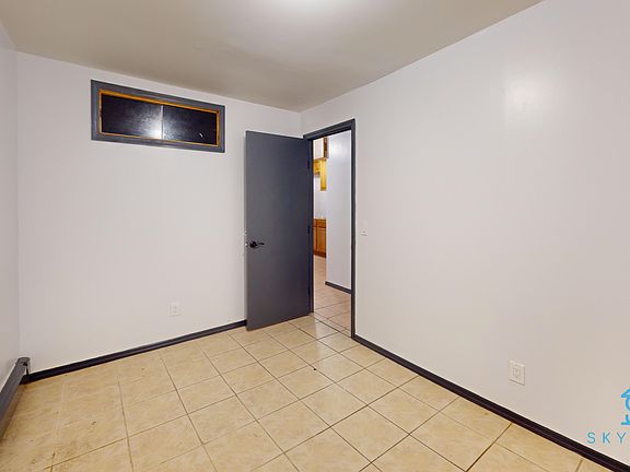 4th image of 371 Kosciuszko St #1R