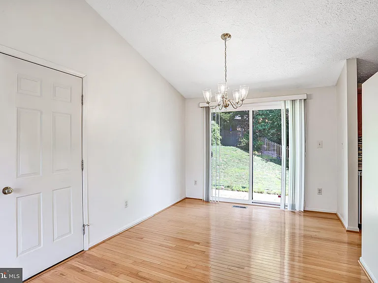 1803 E Beech Rd — Photo 9