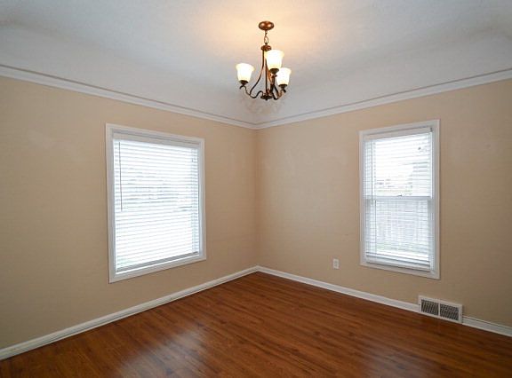2nd image of 426 E 22nd St