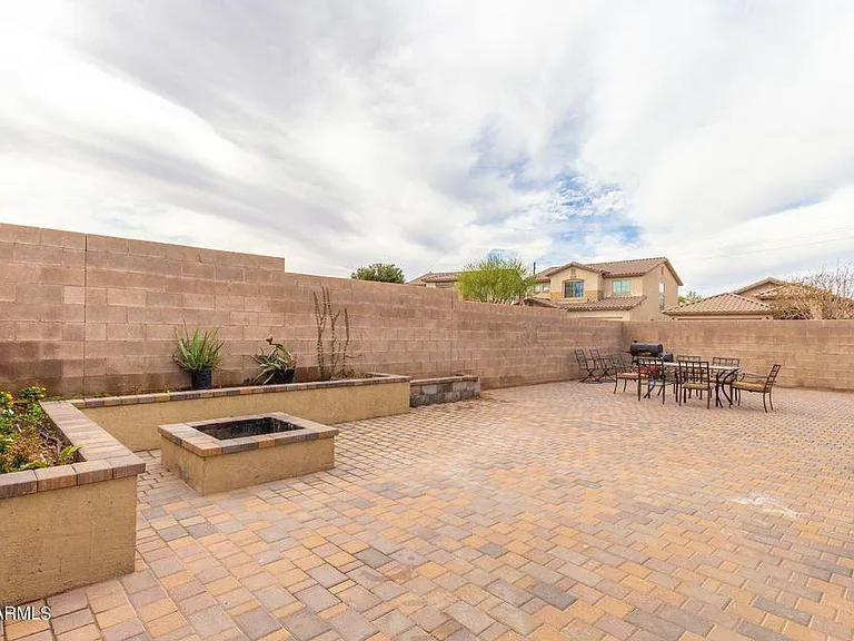 1265 W Fruit Tree Ln — Photo 14