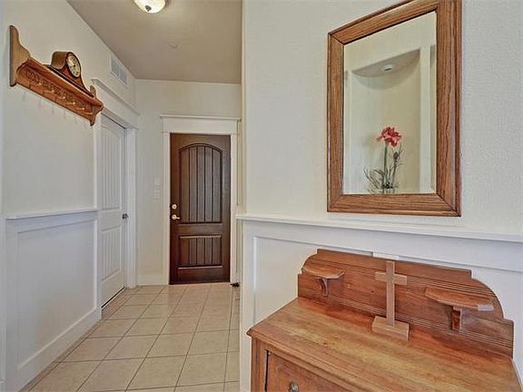 4th image of 17732 Edgewood Way Unit 102