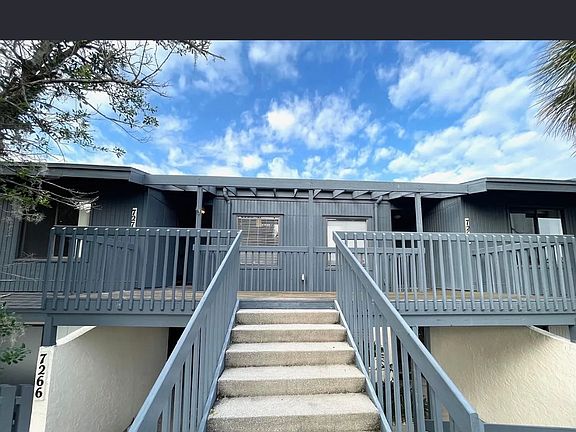 2nd image of 7270 Cloister Dr